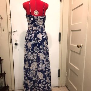 UK2LA Dresses - NEW! Floral dress w/ shorts UK2LA Dresses - NEW! Floral dress w/ shorts